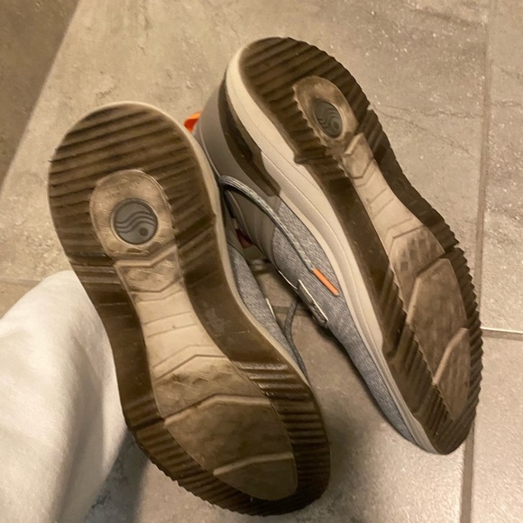 Earth Elements Cullen Mens Size 9.5 Silver Grey Woven Knit Sneakers Shoes - Picture 4 of 9